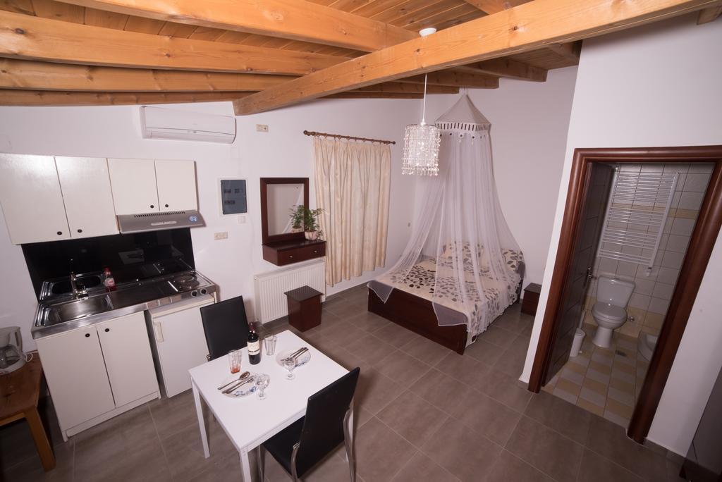 Bodikos Villas & Apartments ピツイディア エクステリア 写真