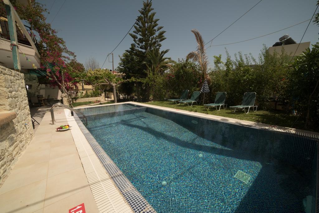 Bodikos Villas & Apartments ピツイディア エクステリア 写真