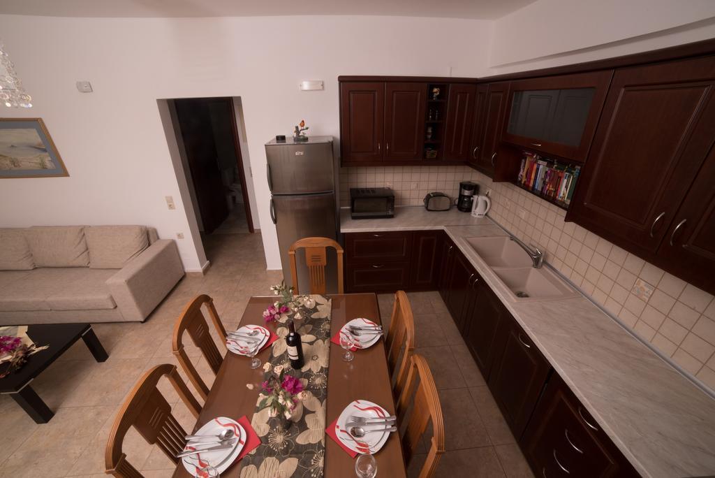 Bodikos Villas & Apartments ピツイディア エクステリア 写真